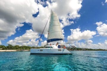 Private Catamaran snorkel el cielo
